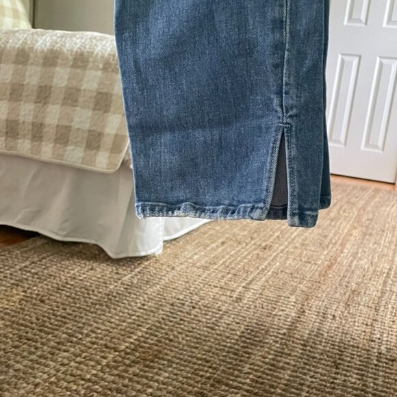 PAIGE Sarah High-Rise Straight-Leg Jeans - Picture 4 of 9